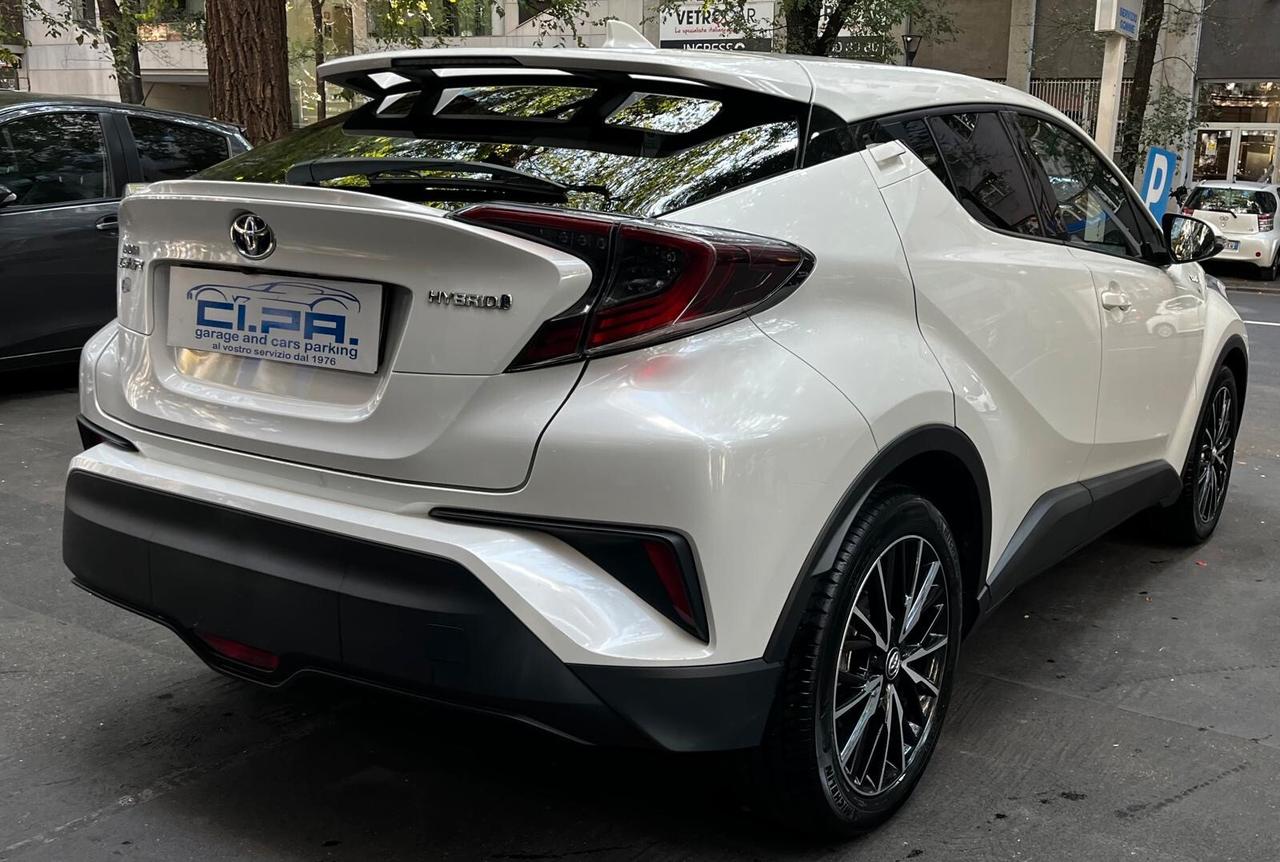 Toyota C-HR 1.8 Hybrid E-CVT Active