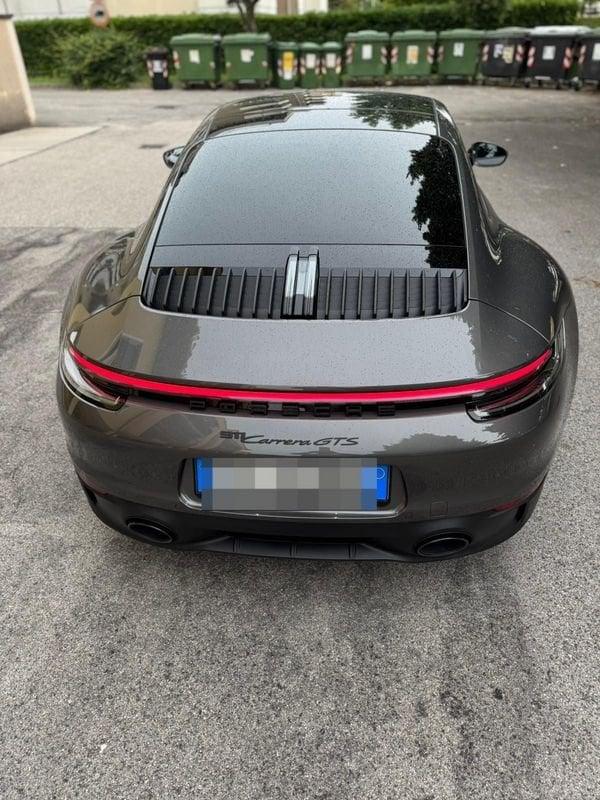 Porsche 911 911 Carrera 4 GTS