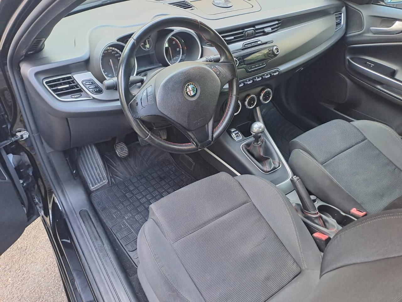 Alfa Giulietta 1.6 JTD Veloce 105 cv
