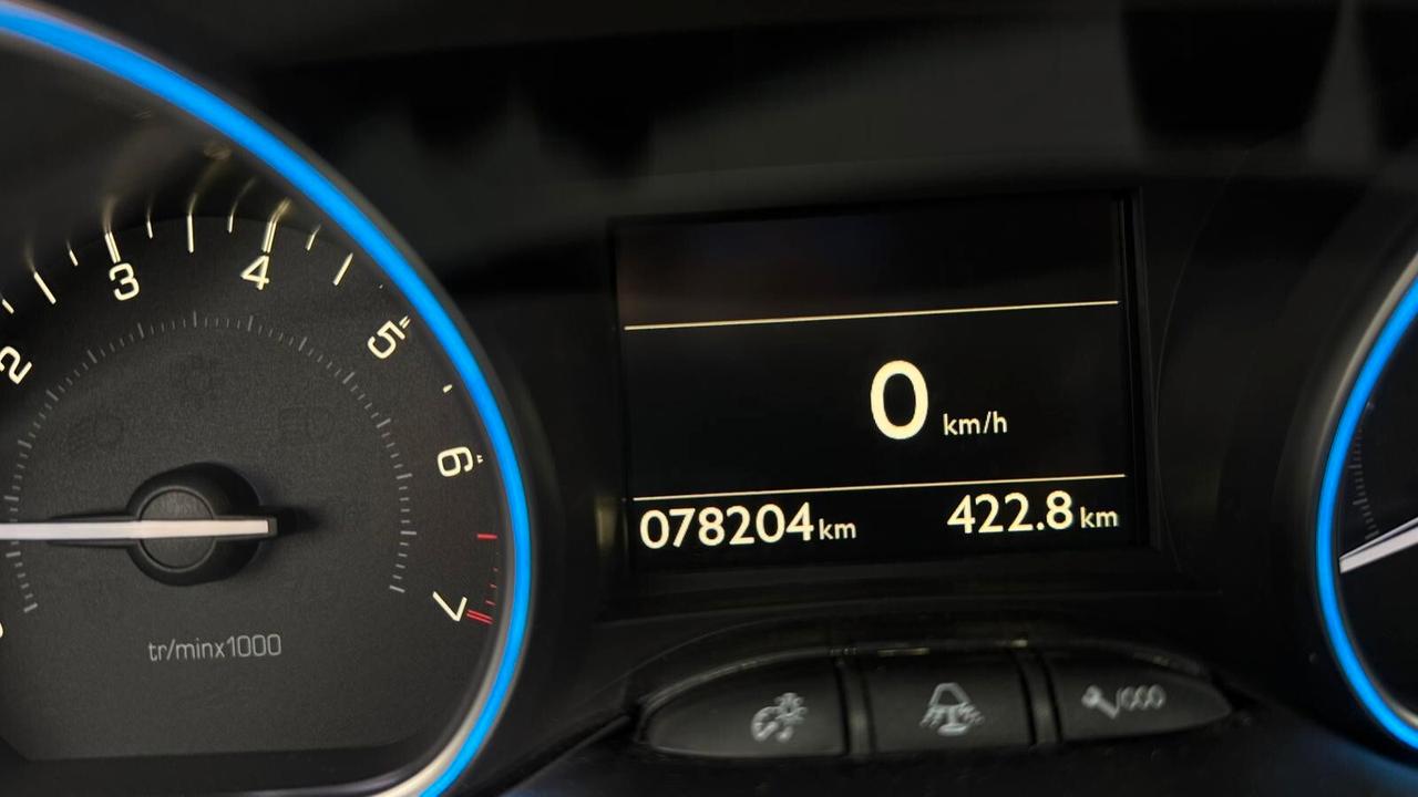 Peugeot 2008 1.2 BENZINA NEOP 2018