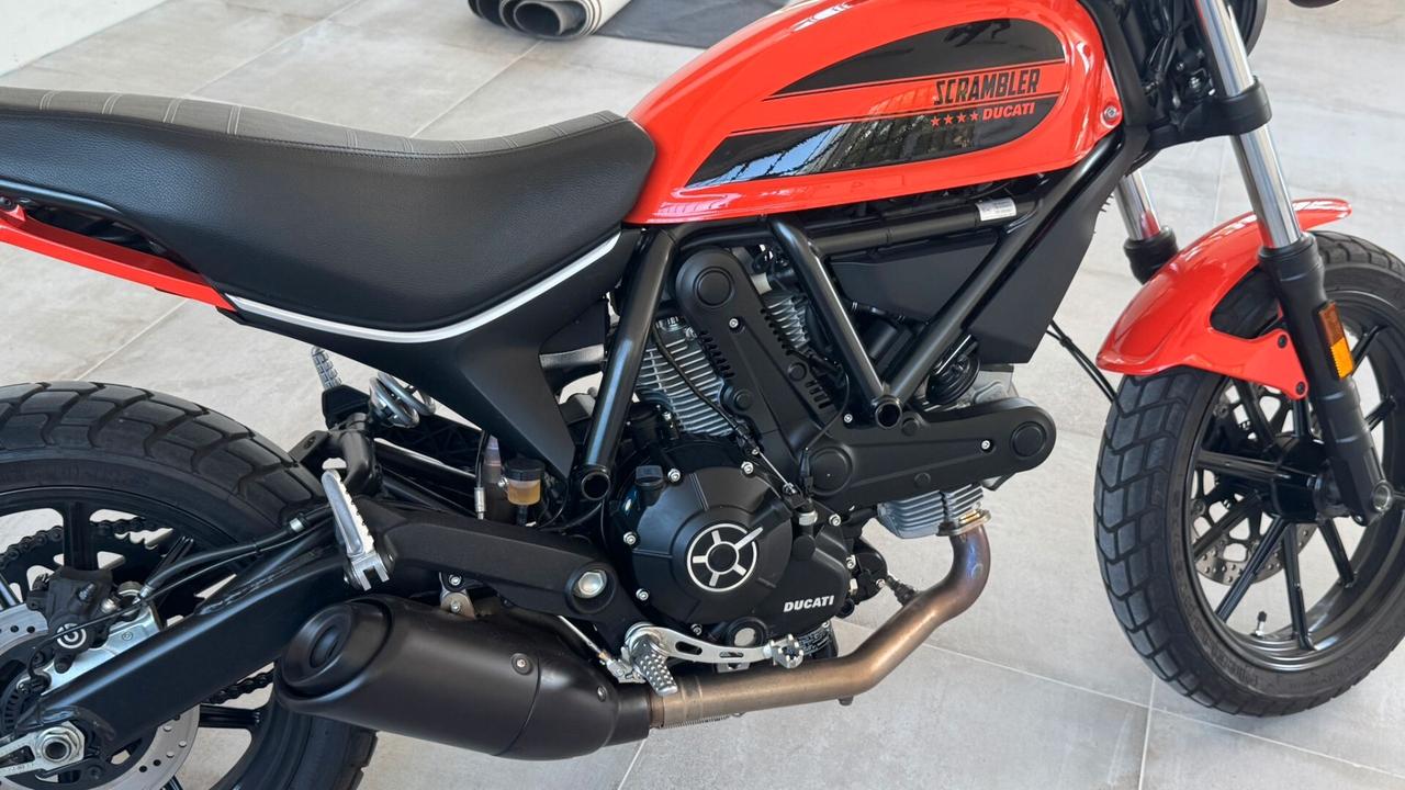 Ducati Scrambler SIXTY2 400