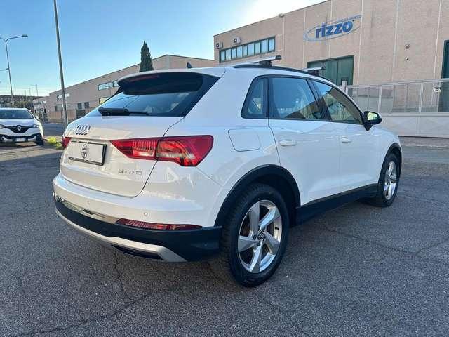 Audi Q3 35 TFSI Business
