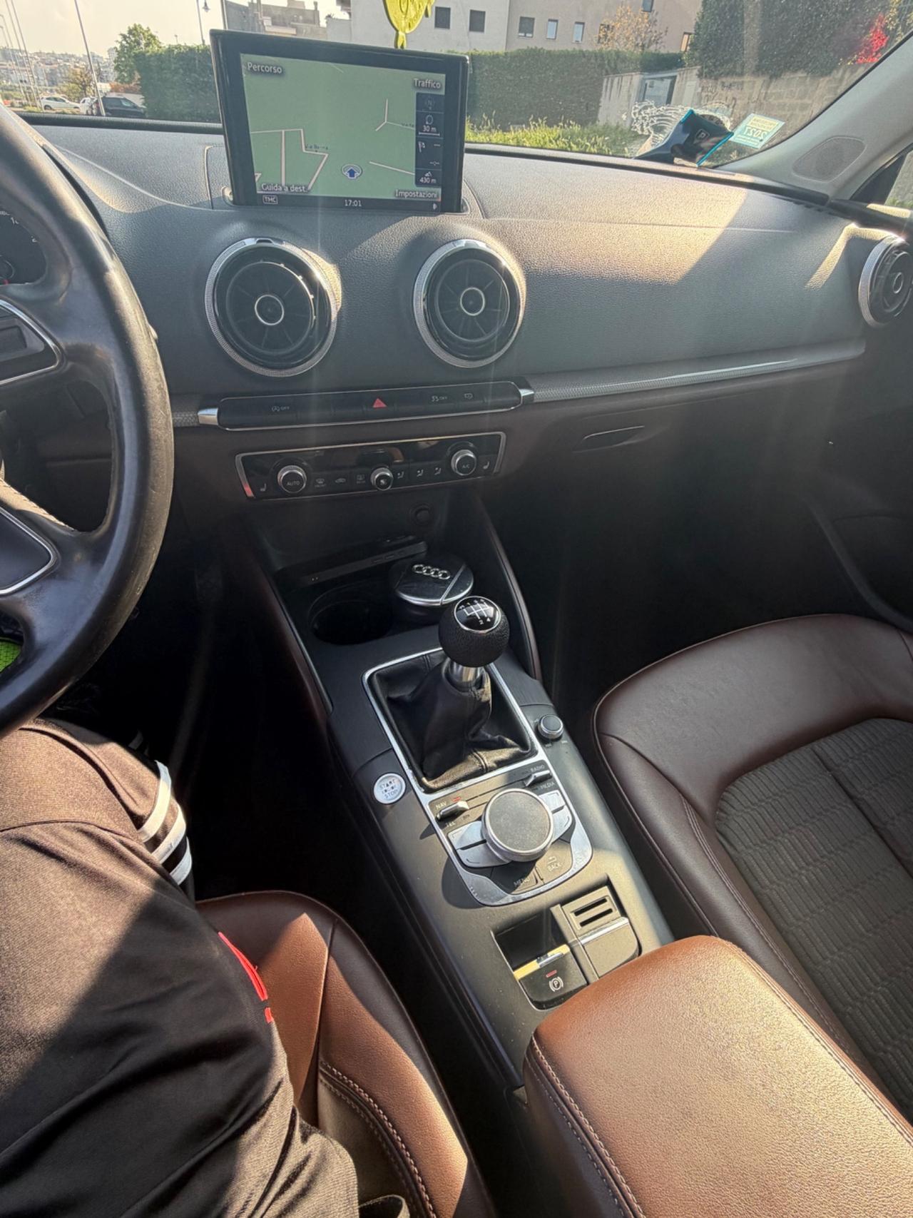 Audi A3 Sedan 1.4 TFSI 125 CV Attraction