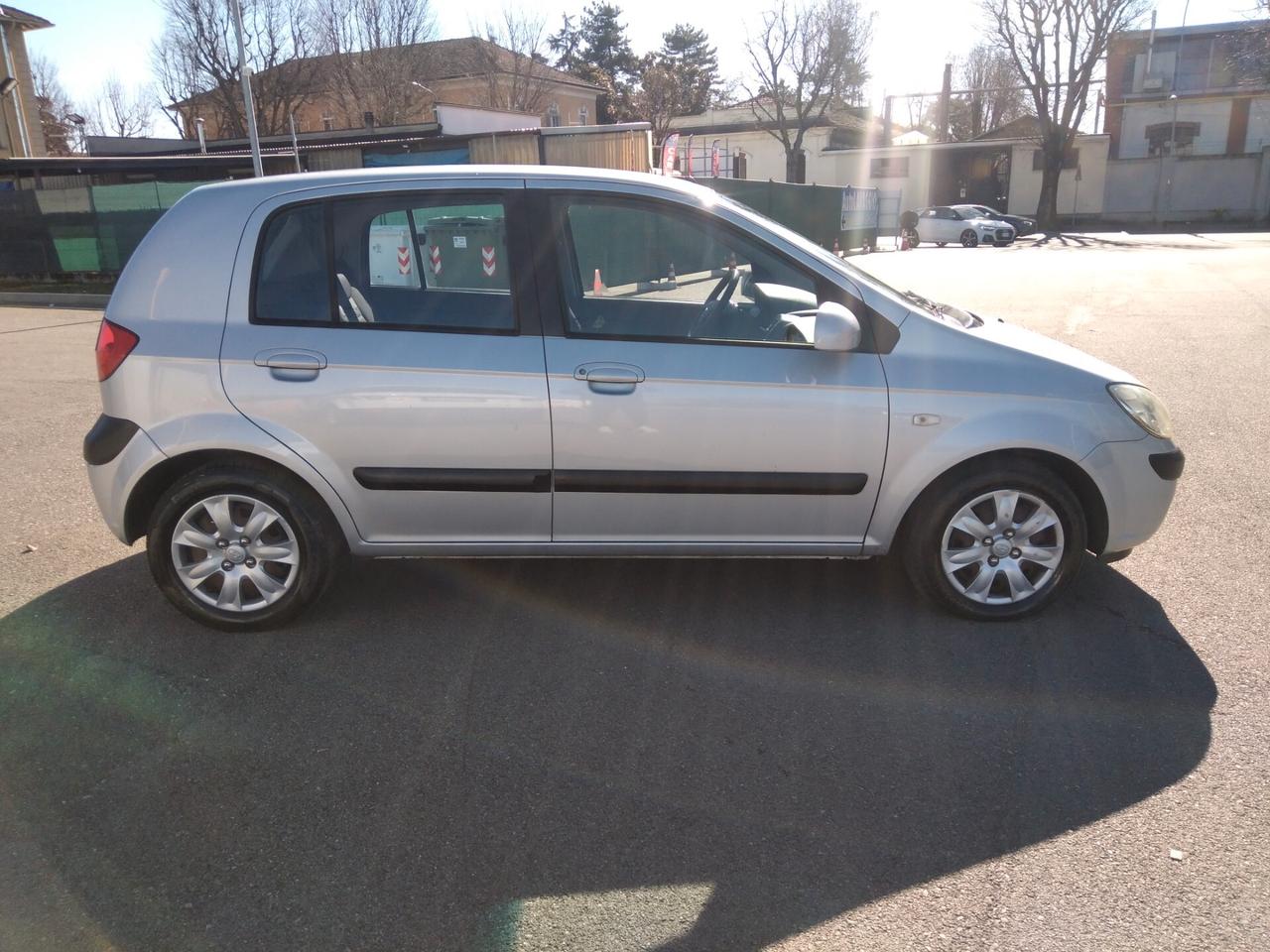 Hyundai Getz 1.4 16V 97cv 5p. Active cambio automatico x neopatentati