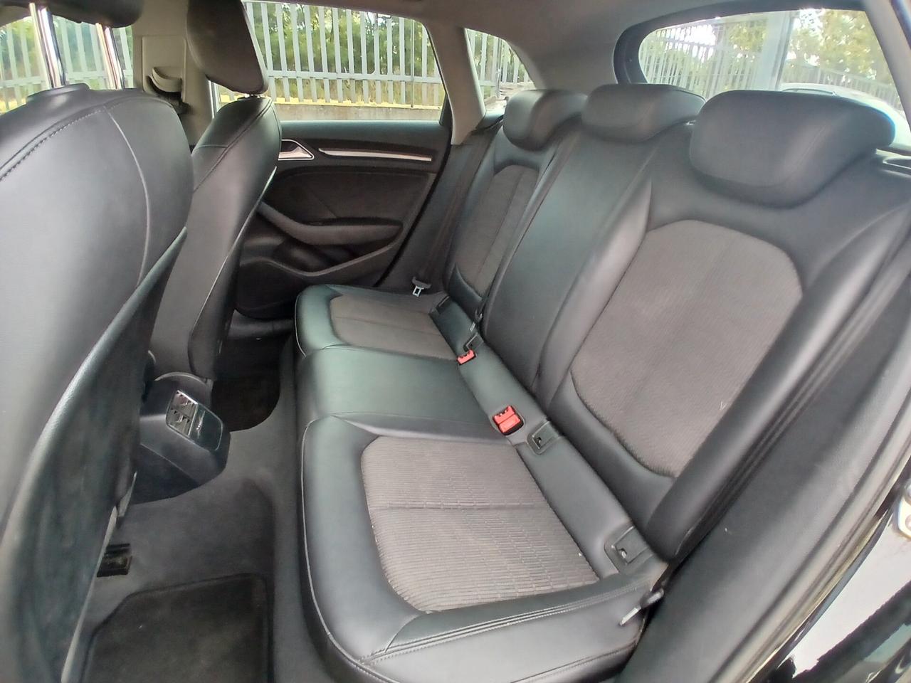 Audi A3 SPB 35 TFSI COD S tronic Sport