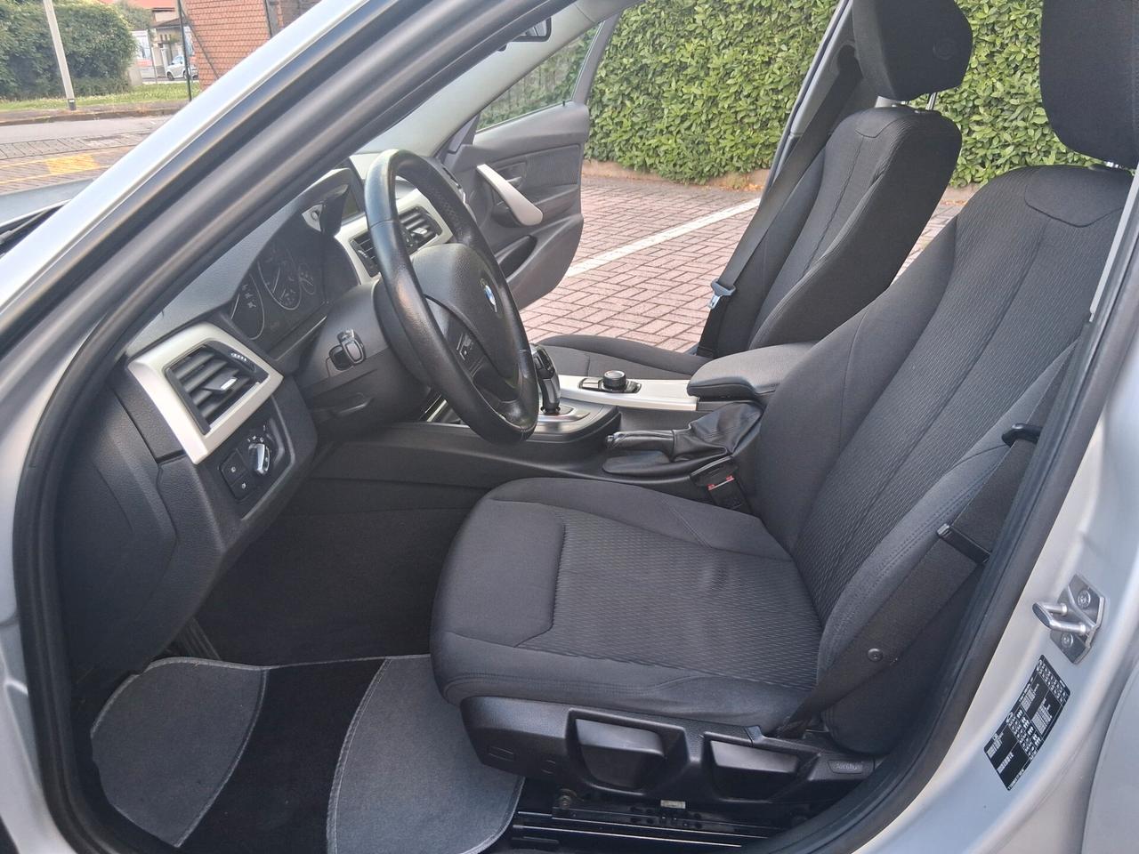 Bmw 318d Msport . CELL 320 147 1147..WUATSAPP 3276540940