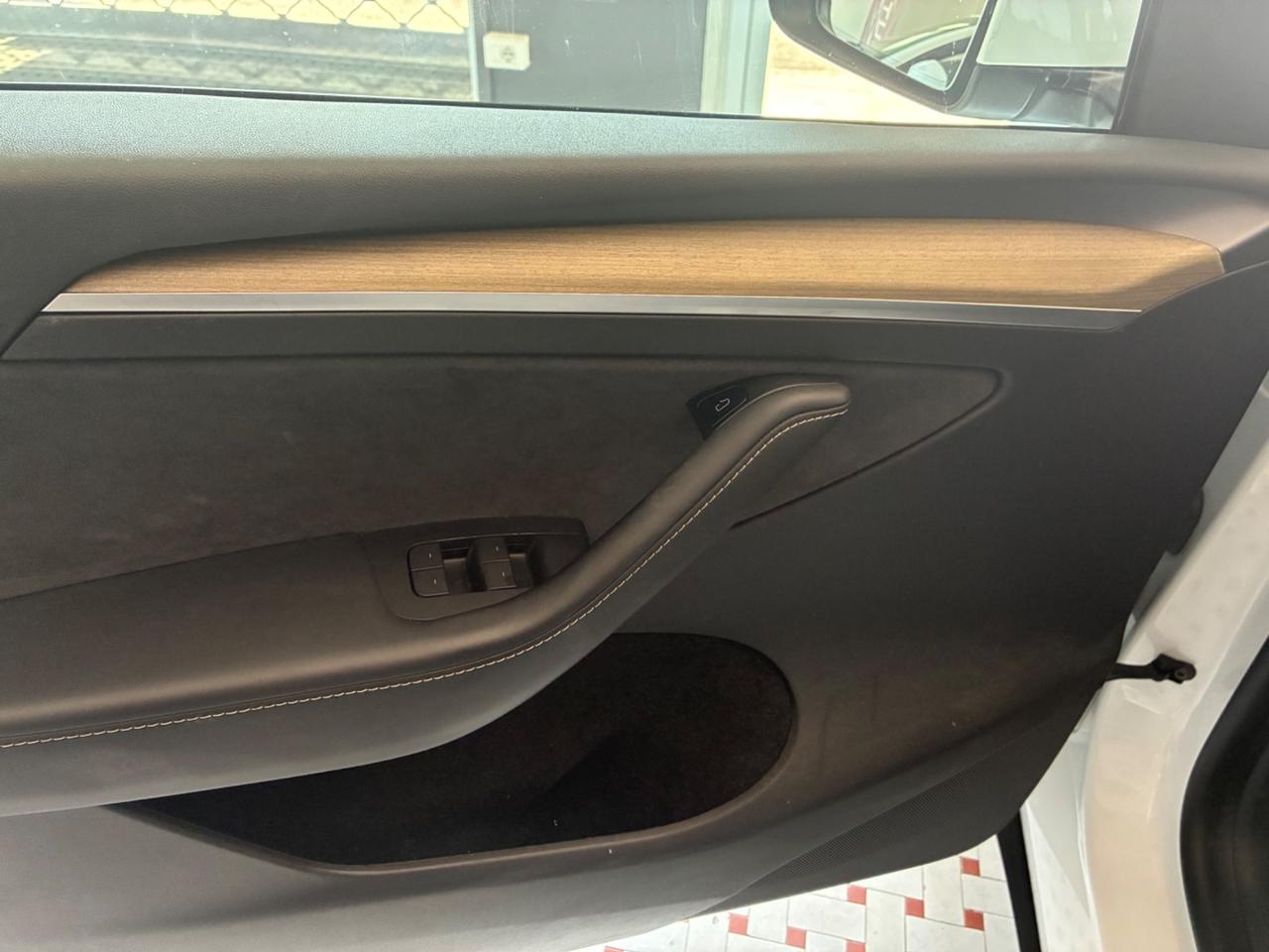Tesla Model Y Aziendale Single Motor rwd