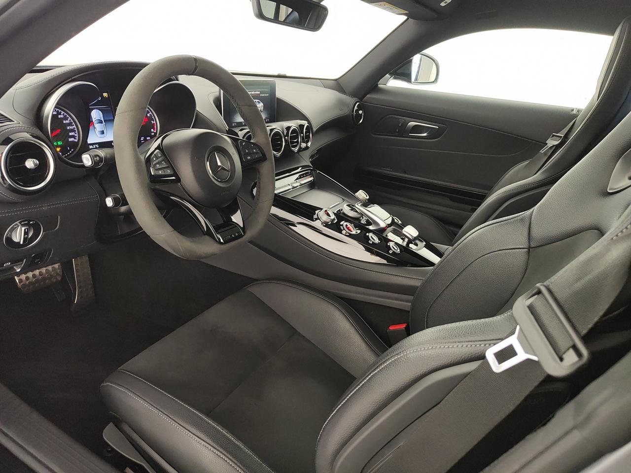 Mercedes-Benz AMG GT 4.0 476cv auto