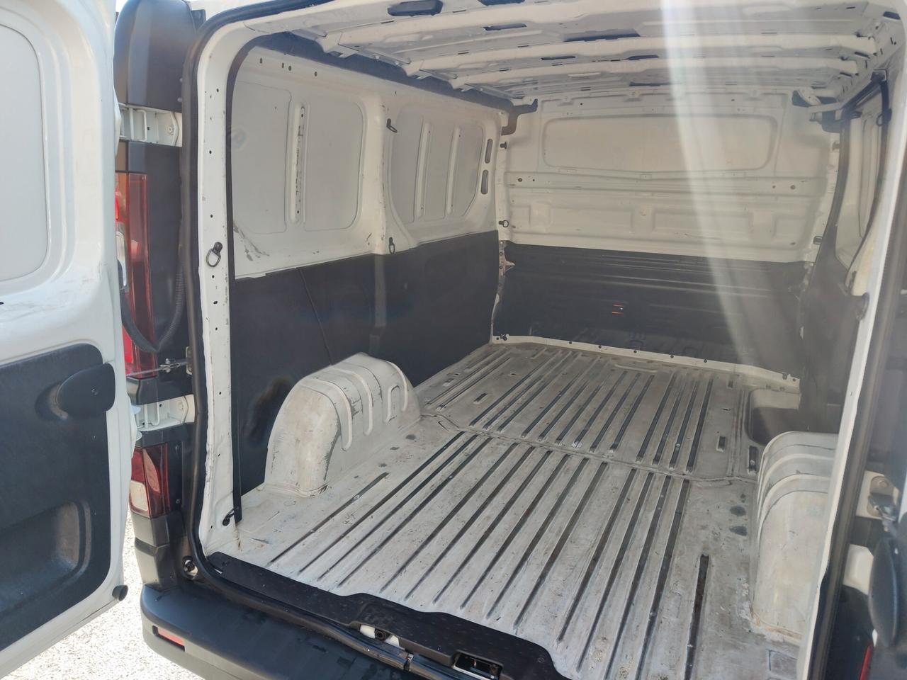 Renault Trafic 1.6 dci furgone