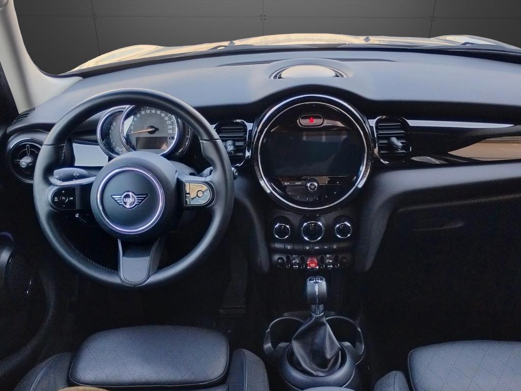 Mini 5 Porte One Essential 1.5 Twin Power Turbo 75cv.SEDILI SPORTIVI