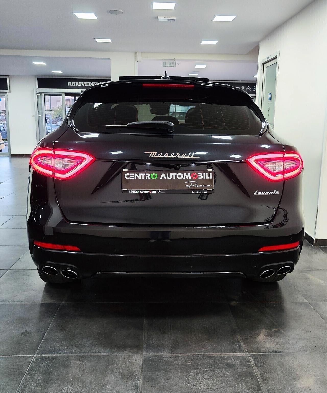 Maserati Levante V6 Diesel 275 CV AWD Gransport Tetto