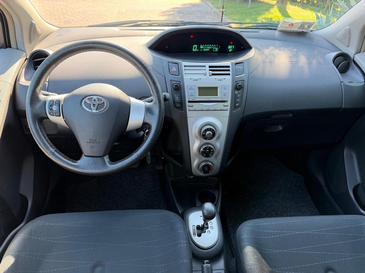 Toyota Yaris 1.3 5 porte automatica