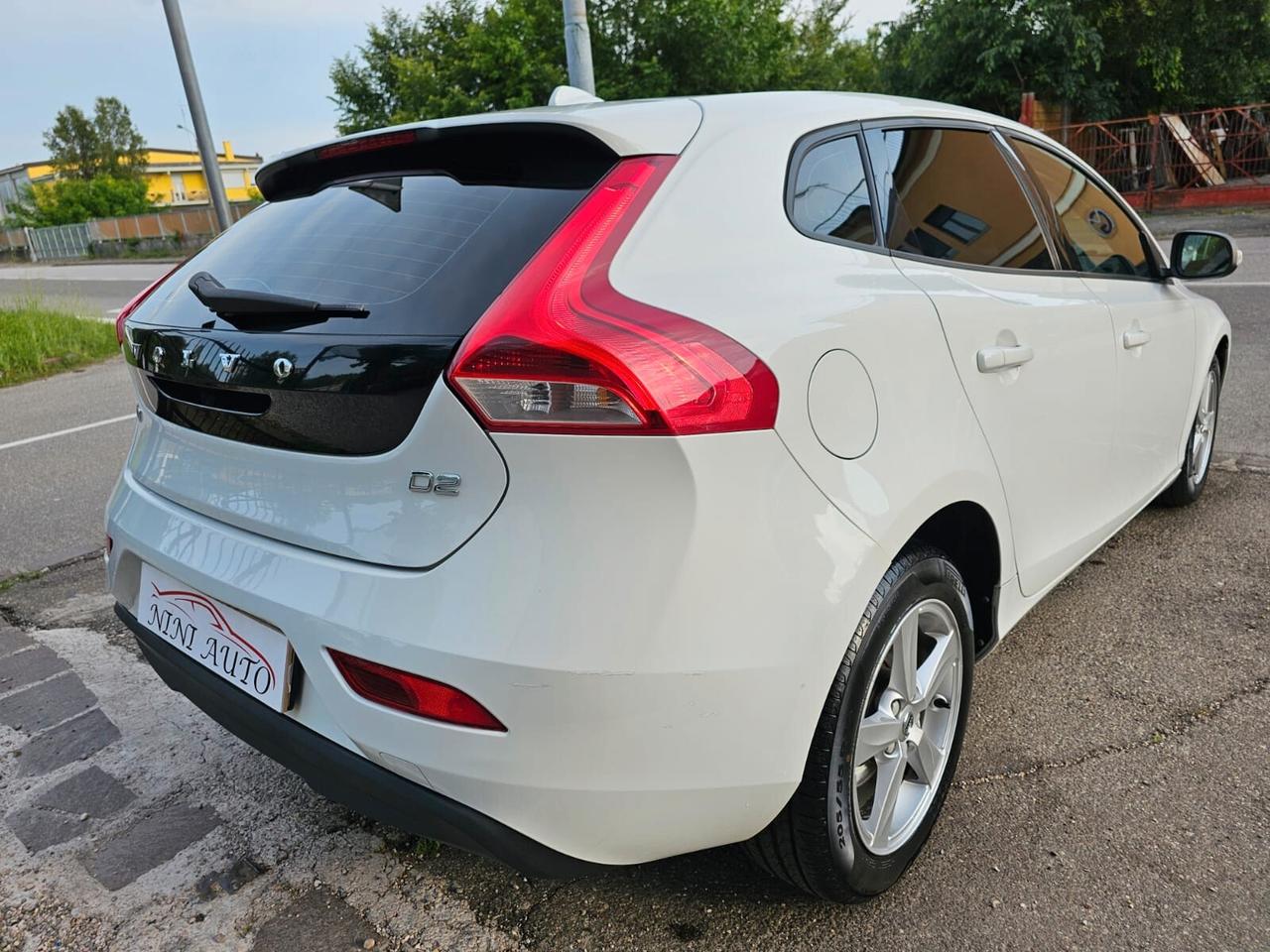 Volvo V40 2.0 D2 Kinetic*Clima*Cerchi*Euro6*Unipro*