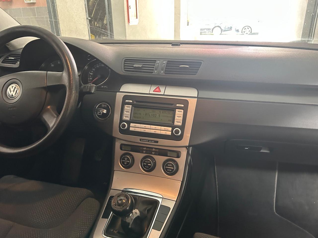 Volkswagen Passat 1.9 TDI/105CV Var. Comfortline adatta a neopatentati