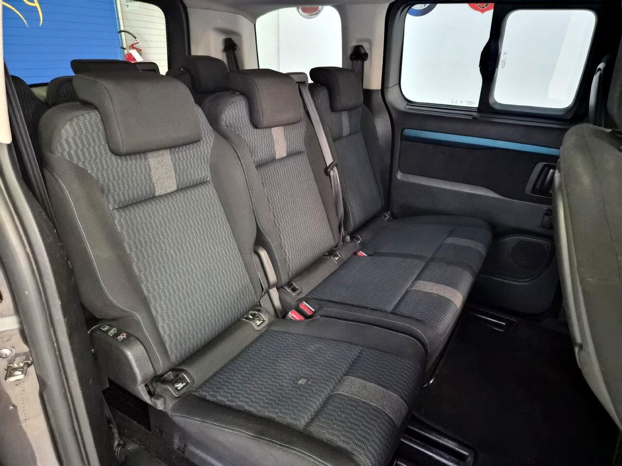 Peugeot Expert 8 POSTI BlueHDi Full Optional