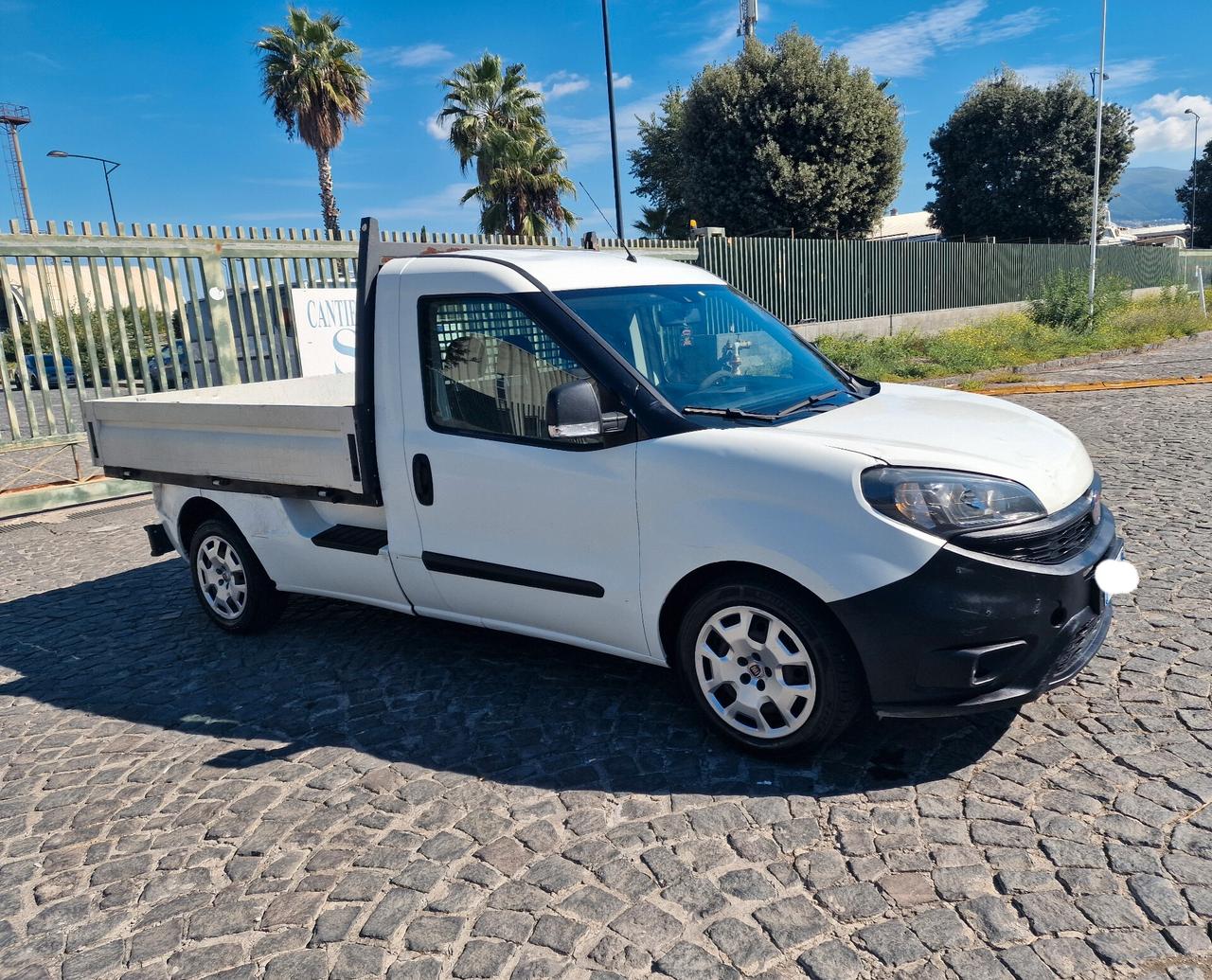 Fiat Doblo 1.6 MJT 105CV cassonato 3 posti