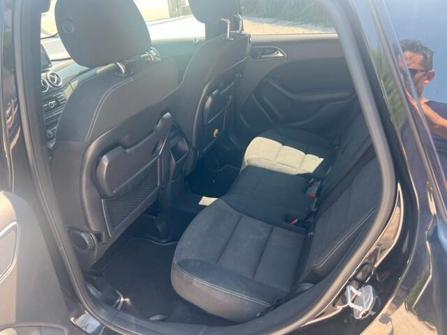 Mercedes-Benz B 180 Cdi Premium - Motore Mercedes 1.8 cc 109 Cv