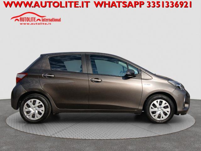 TOYOTA Yaris 1.5 Hybrid 5 porte Business