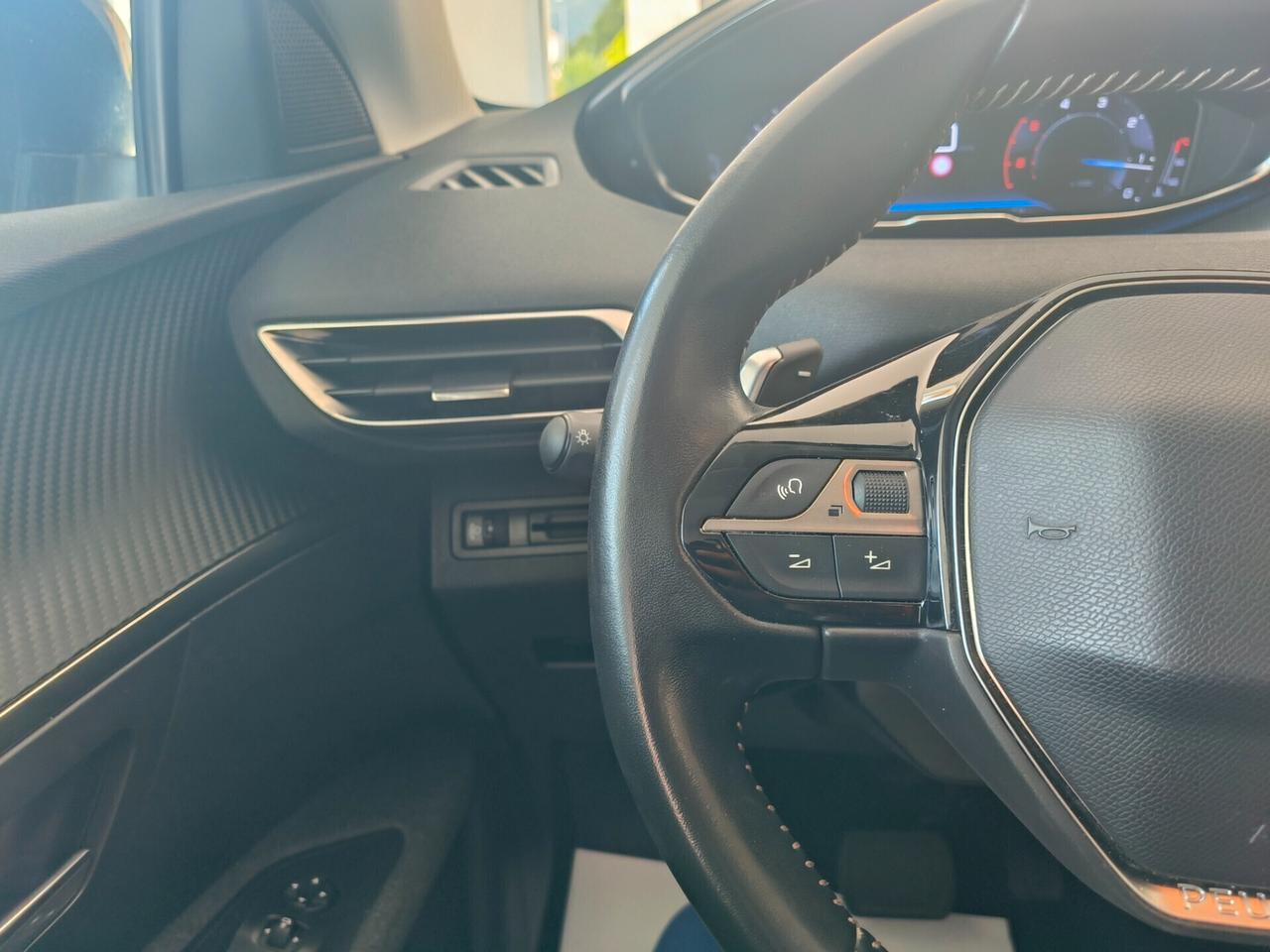 Peugeot 3008 BlueHDi 130 S&S EAT8 Business