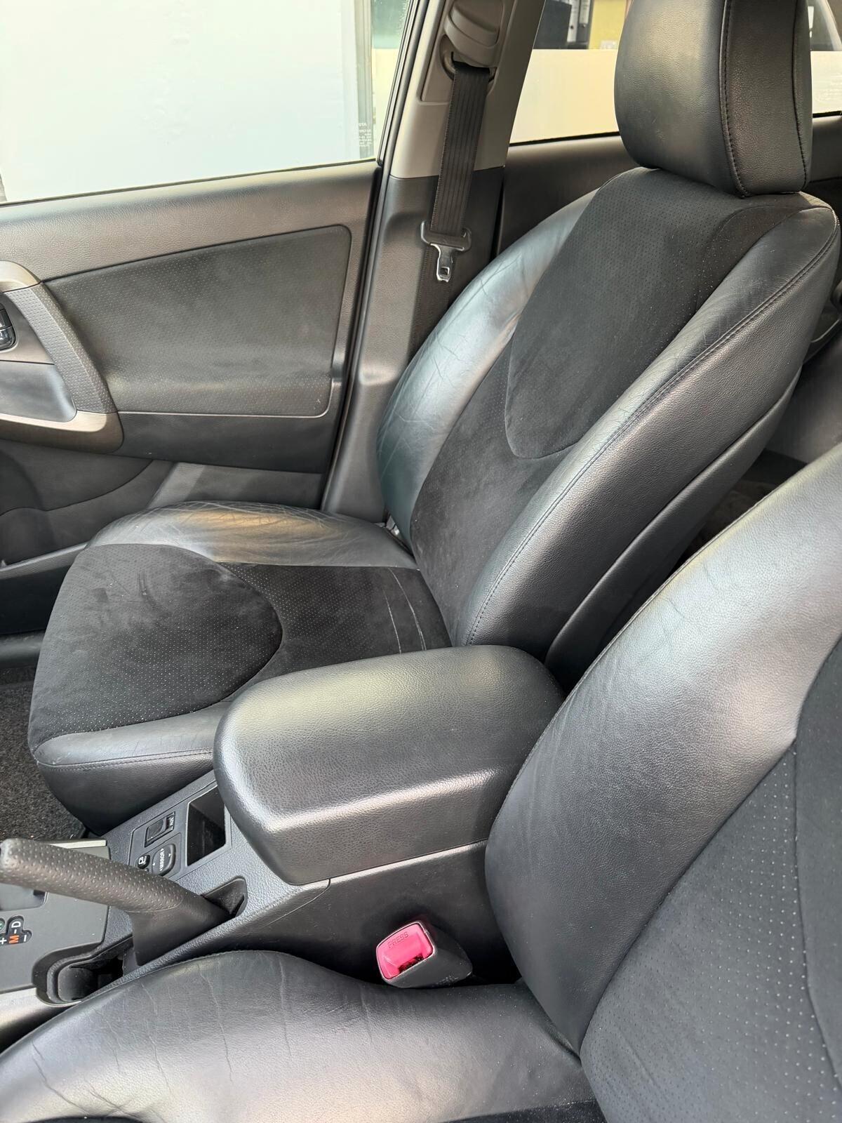 Toyota RAV 4 Crossover 2.2 D-CAT A/T 150CV