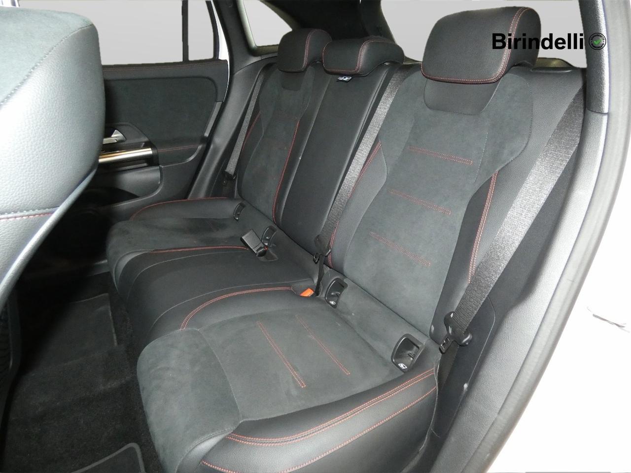 Mercedes-Benz GLA (H247) - GLA 200 d Automatic AMG Line Premium