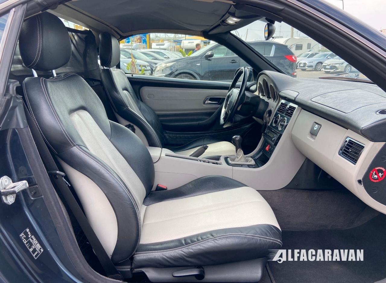 Mercedes-Benz SLK 200 Kompressor Roadster R170