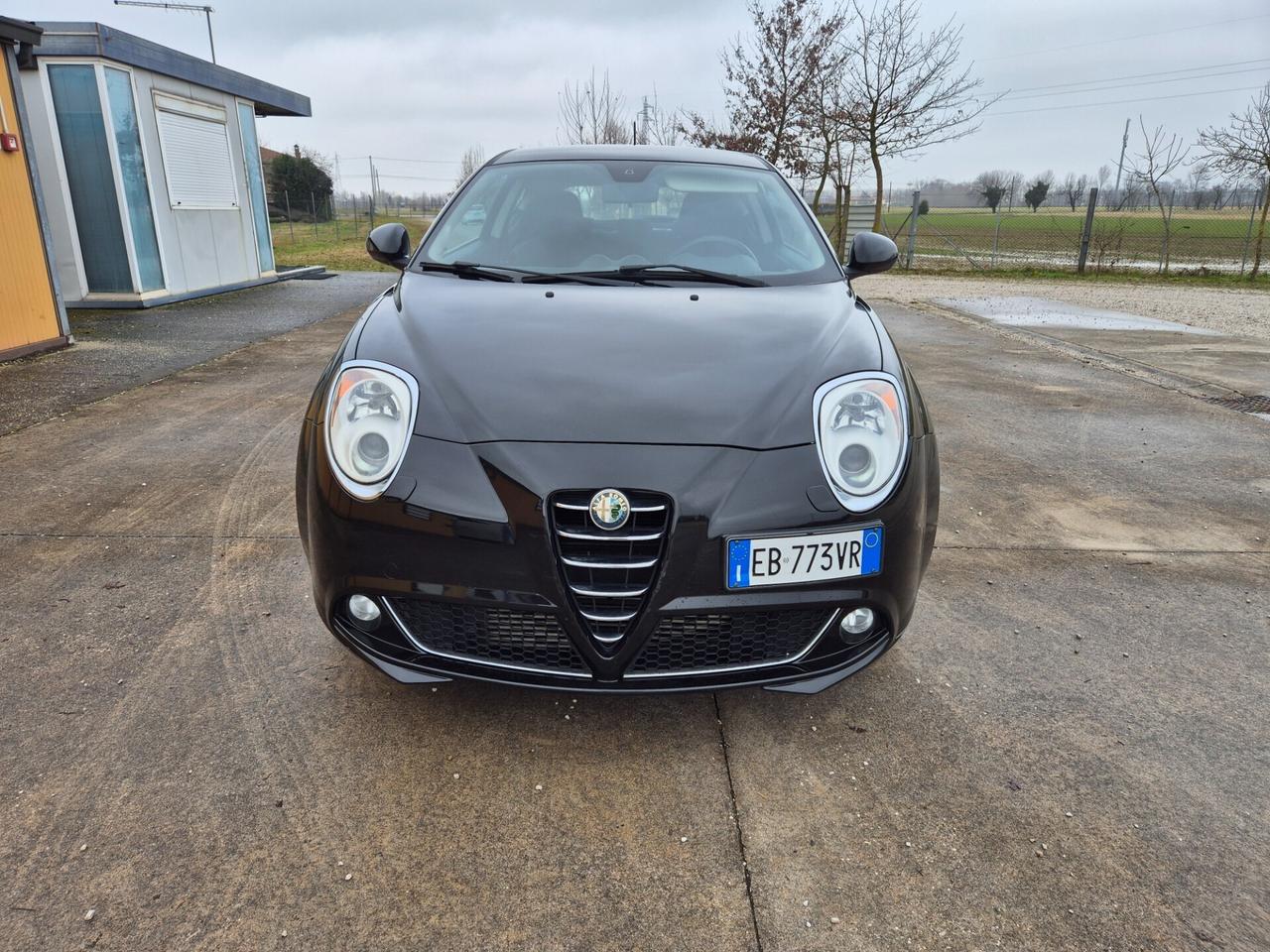Alfa Romeo MiTo 1.6 JTDm 16V Distinctive Sport Pac