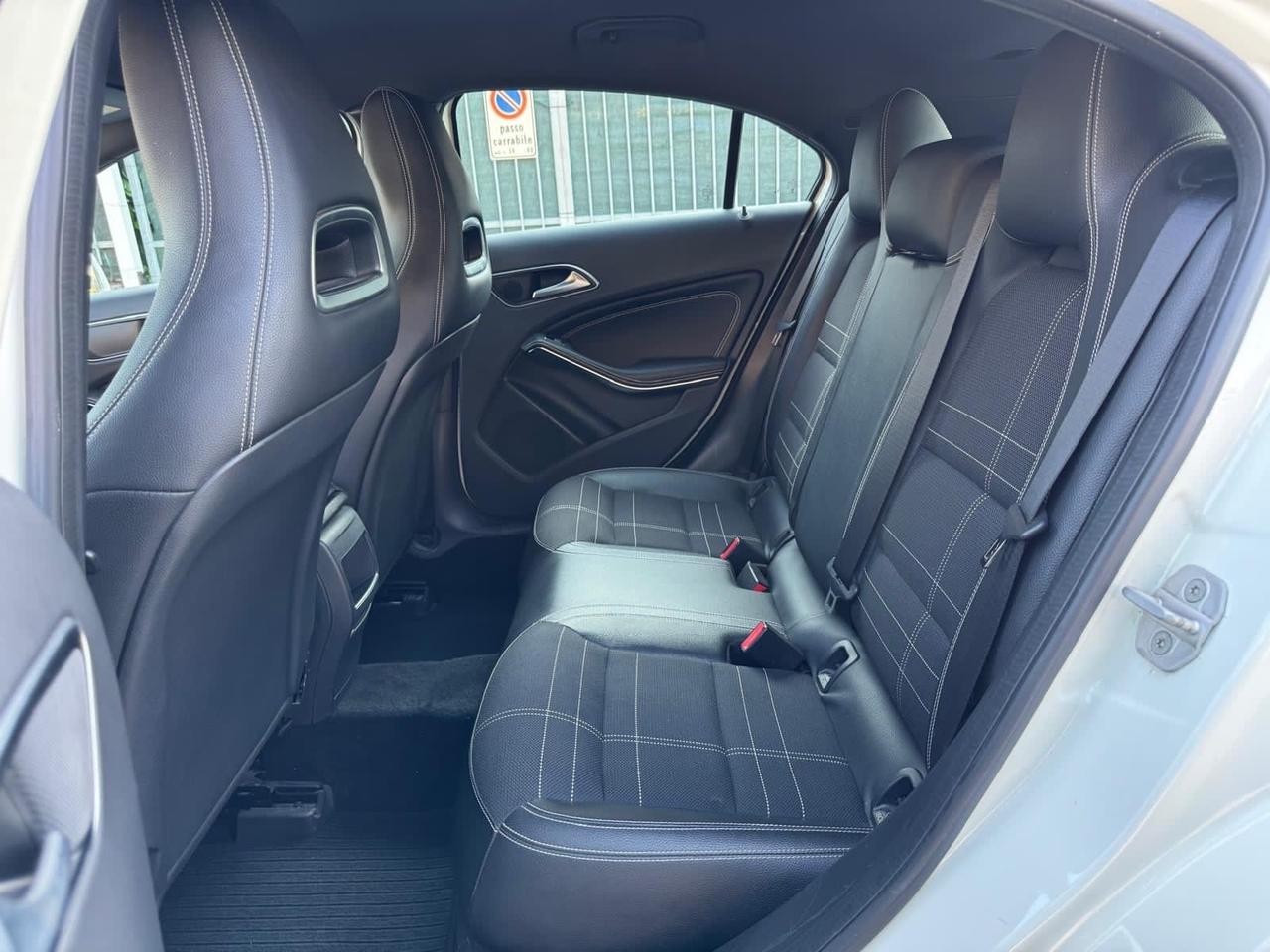 Mercedes-benz A 200 A 200 CDI Automatic Night Edition