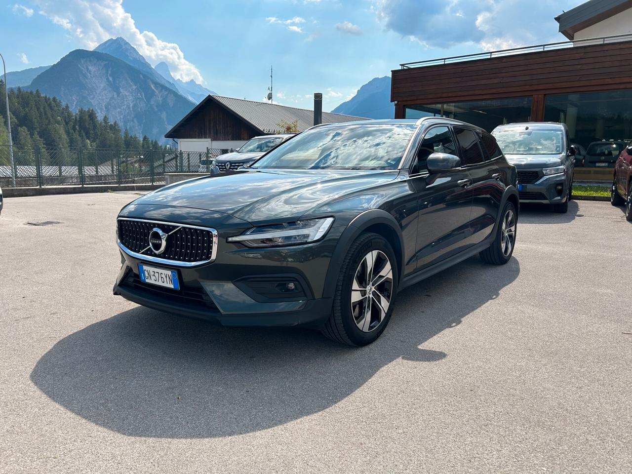 Volvo V60 Cross Country B4 (d) AWD automatico Ultimate