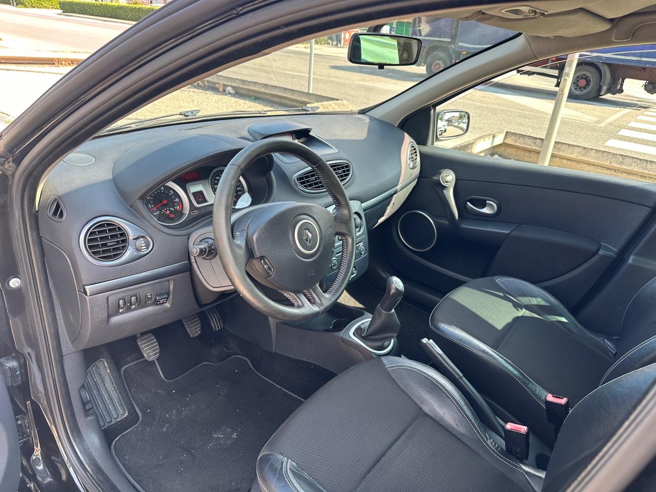 Renault Clio 1.2 16V 5 porte Le Iene metano