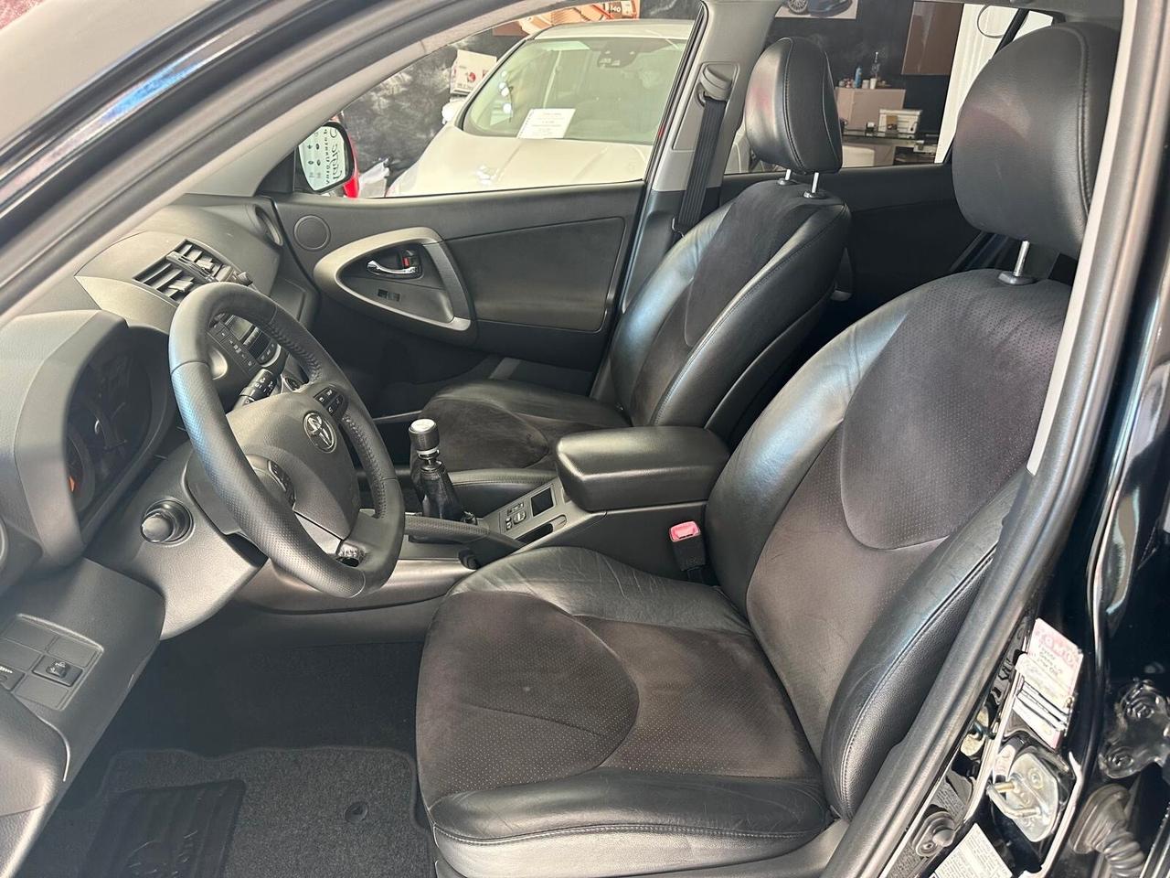 Toyota RAV 4 RAV4 Crossover 2.2 D-4D 150 CV DPF Exclusive