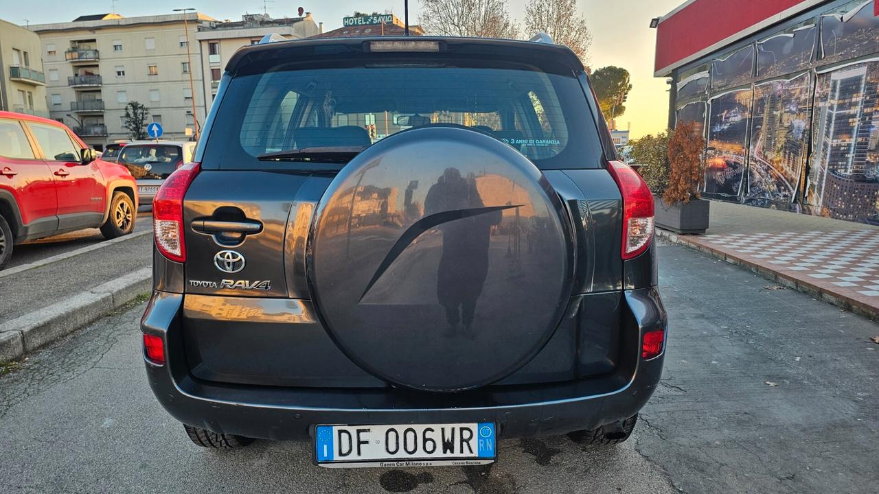 Toyota RAV 4 RAV4 2.2 D-4D 136 CV Luxury