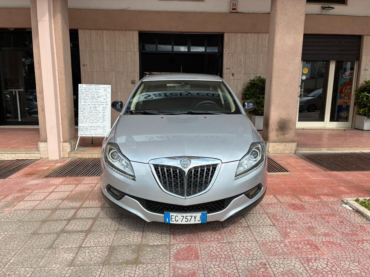 Lancia Delta 1.6 MJT 120cv perfetta-2011