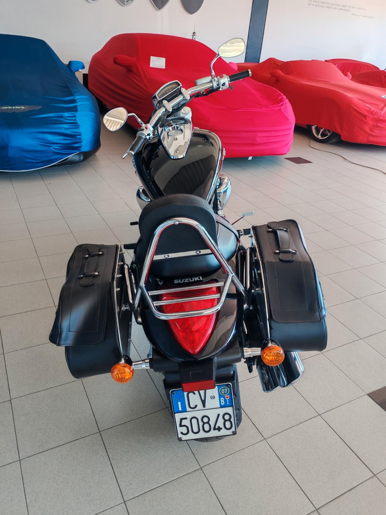 Suzuki VZR Intruder 1800