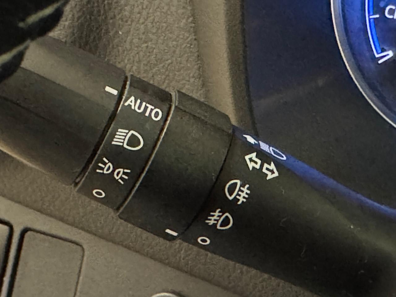 Toyota Yaris 1.5 Hybrid 5P Style-Tetto-Unipro-Garantita24mesiToyota-Permute