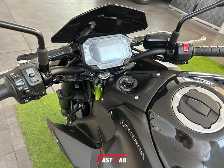 Kawasaki Z 900 Z 900 con scarico Akrapovic