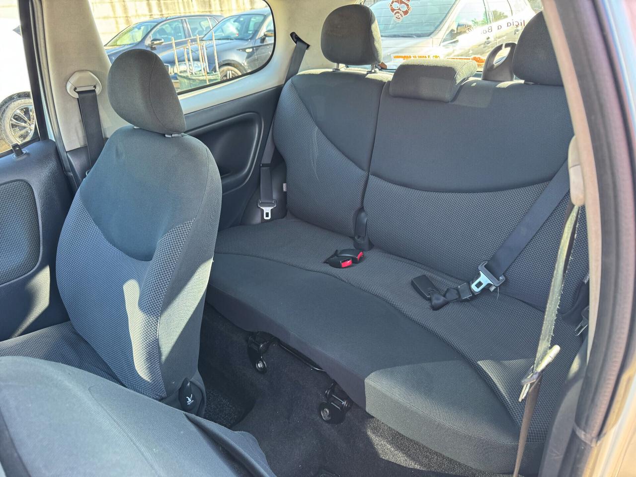 TOYOTA YARIS 1.4 D-4D/UNIPROP/185.000KM