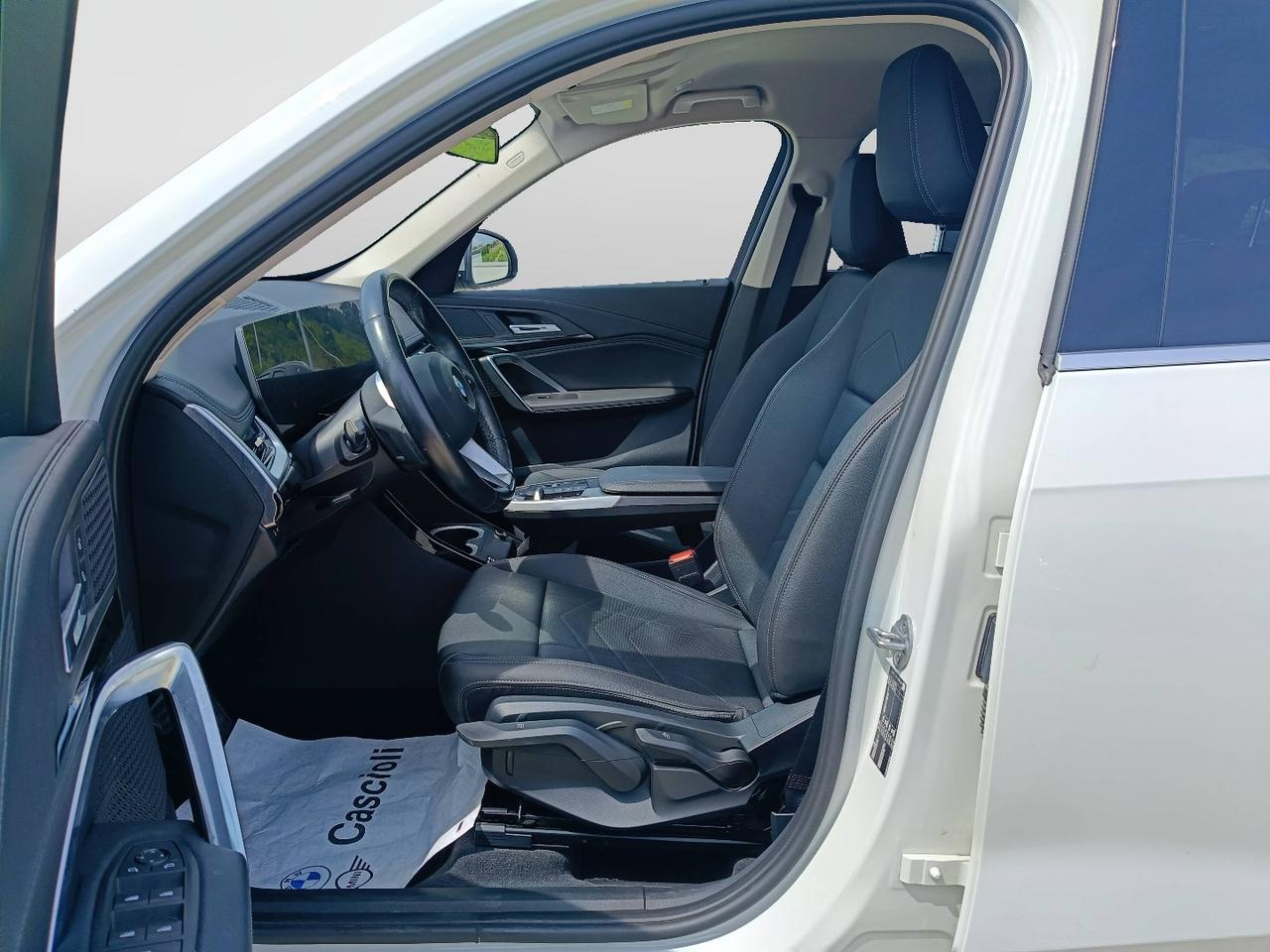 BMW X1 U11 - X1 sdrive18d X-Line auto