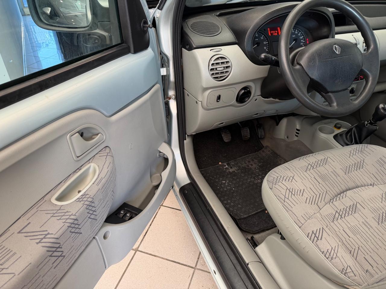 Renault Kangoo 1.2 16V 5p. Luxe gancio traino gancio traino