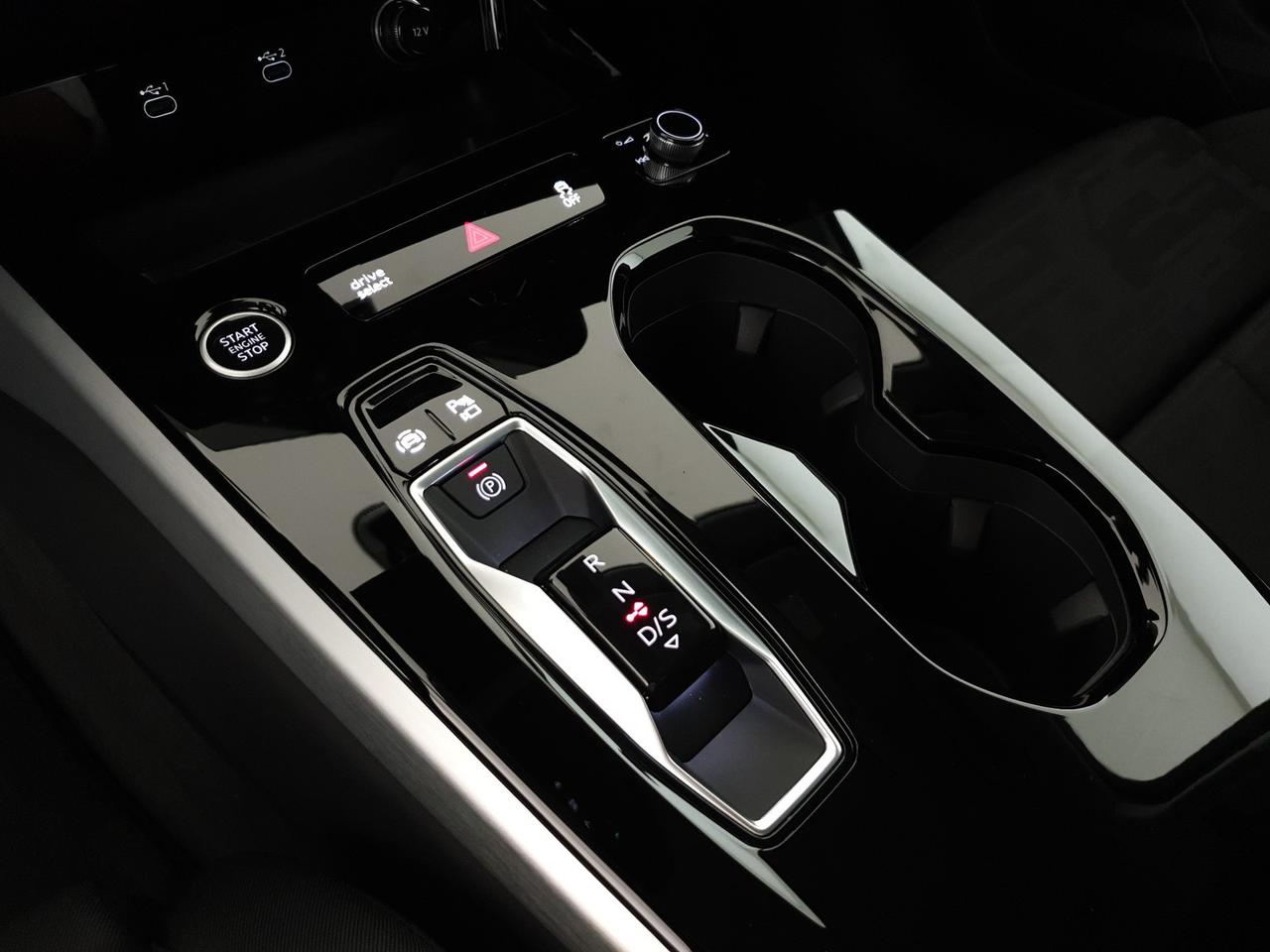 Avant 2.0TDI 204CV S tronic Business Advanced