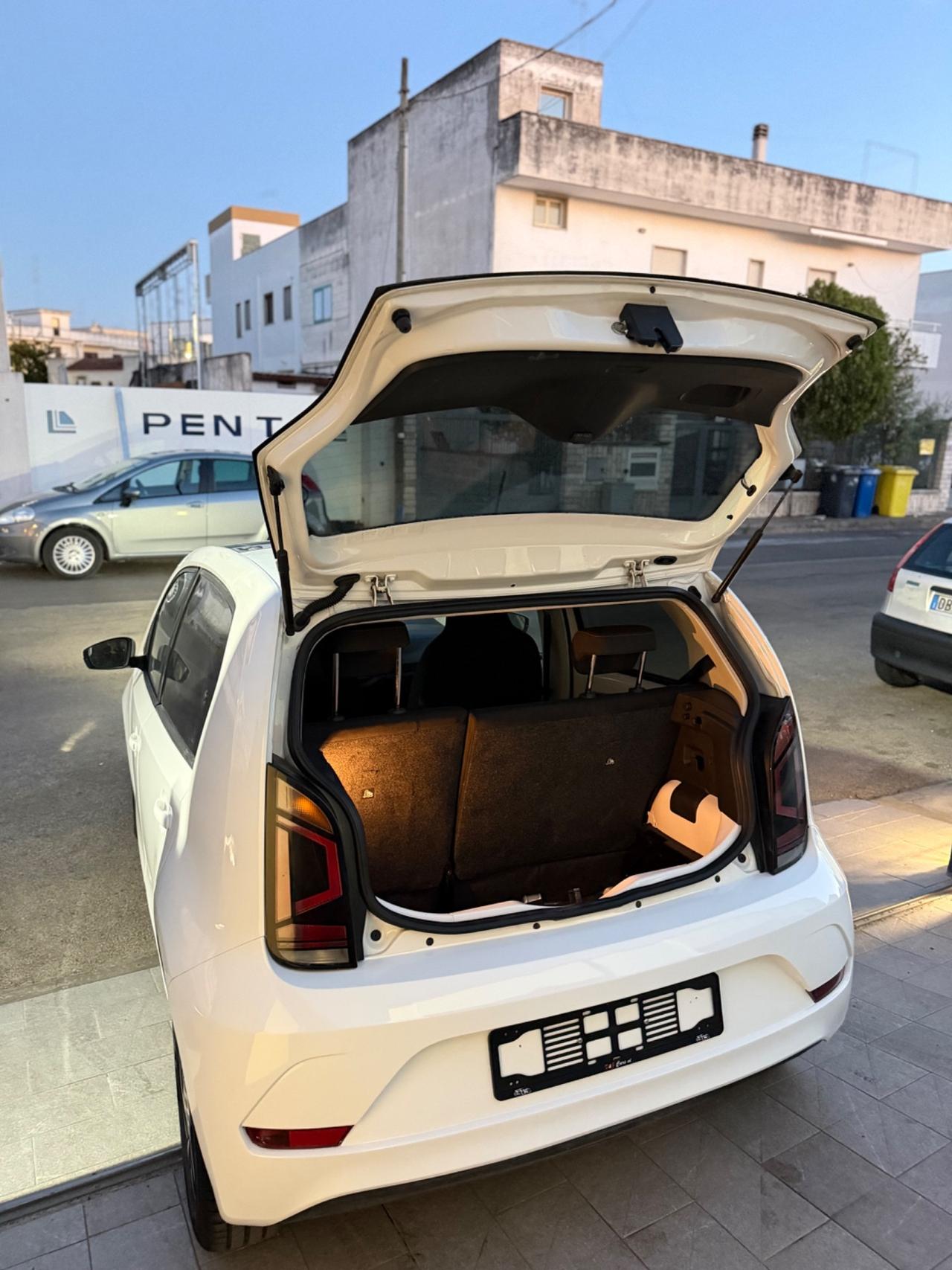 Volkswagen up! 1.0 75 cv 5p.-2018/LED/PANO/LEGA