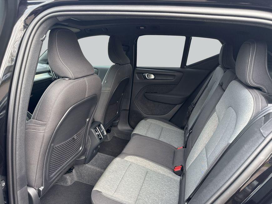 Volvo XC40 2.0 b3 Plus Black Edition auto Tetto ap. Panoramico