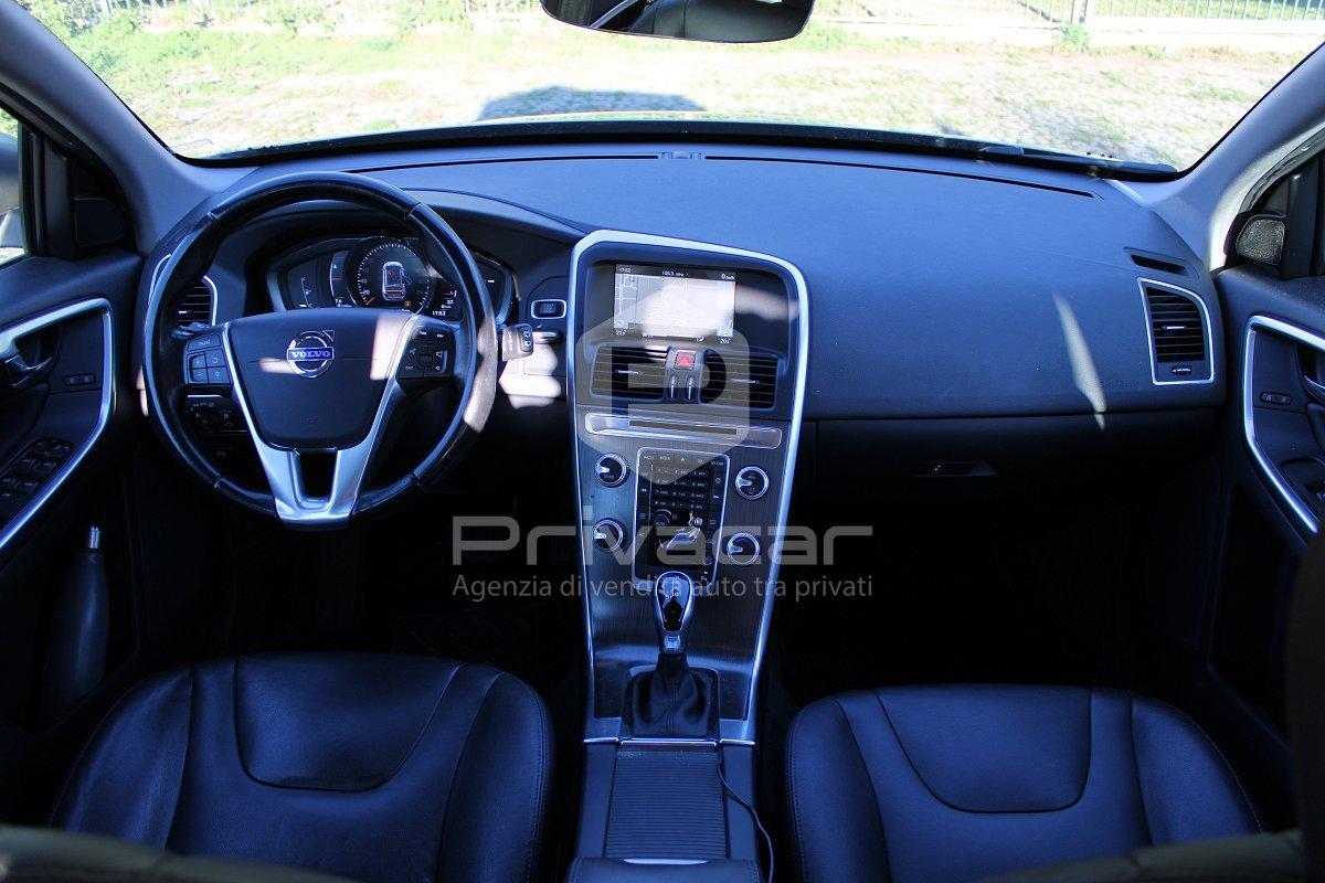 VOLVO XC60 D4 AWD Geartronic Summum
