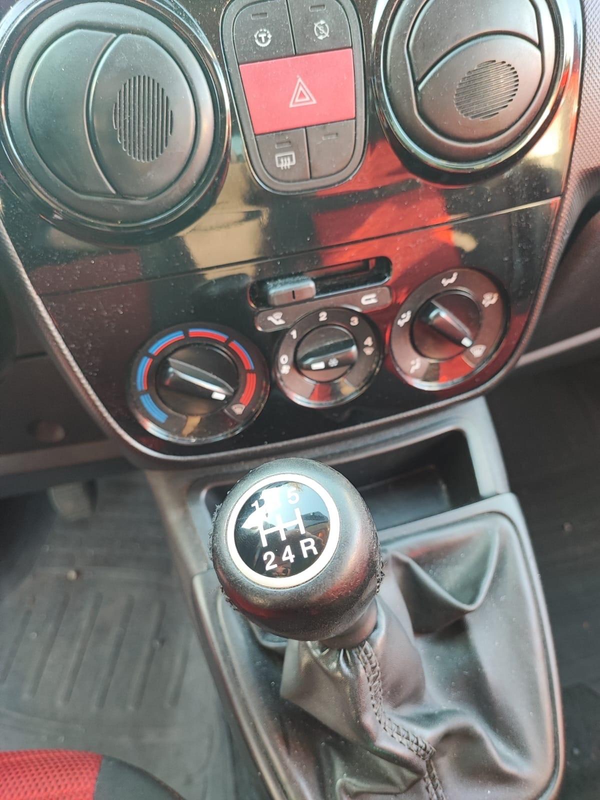 Fiat Qubo 1.3 MJT 95 CV Trekking