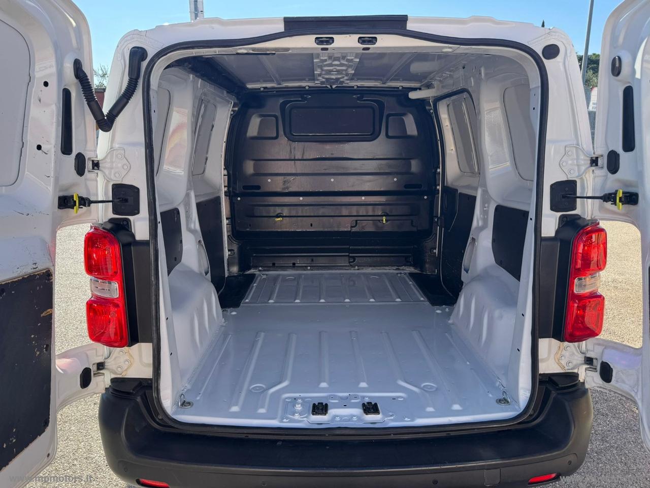 VIVARO 2.0 D 120CV PC-TN