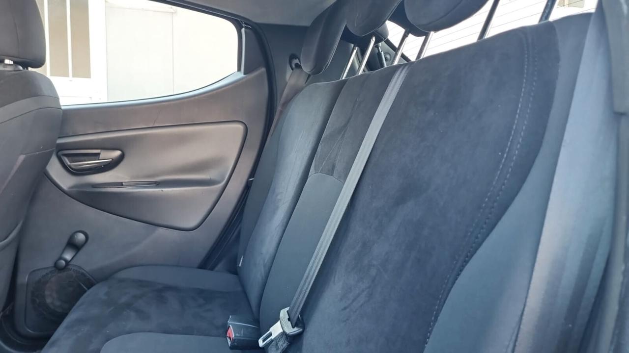 Lancia Ypsilon 1.2 69 CV 5 porte GPL Ecochic Gold