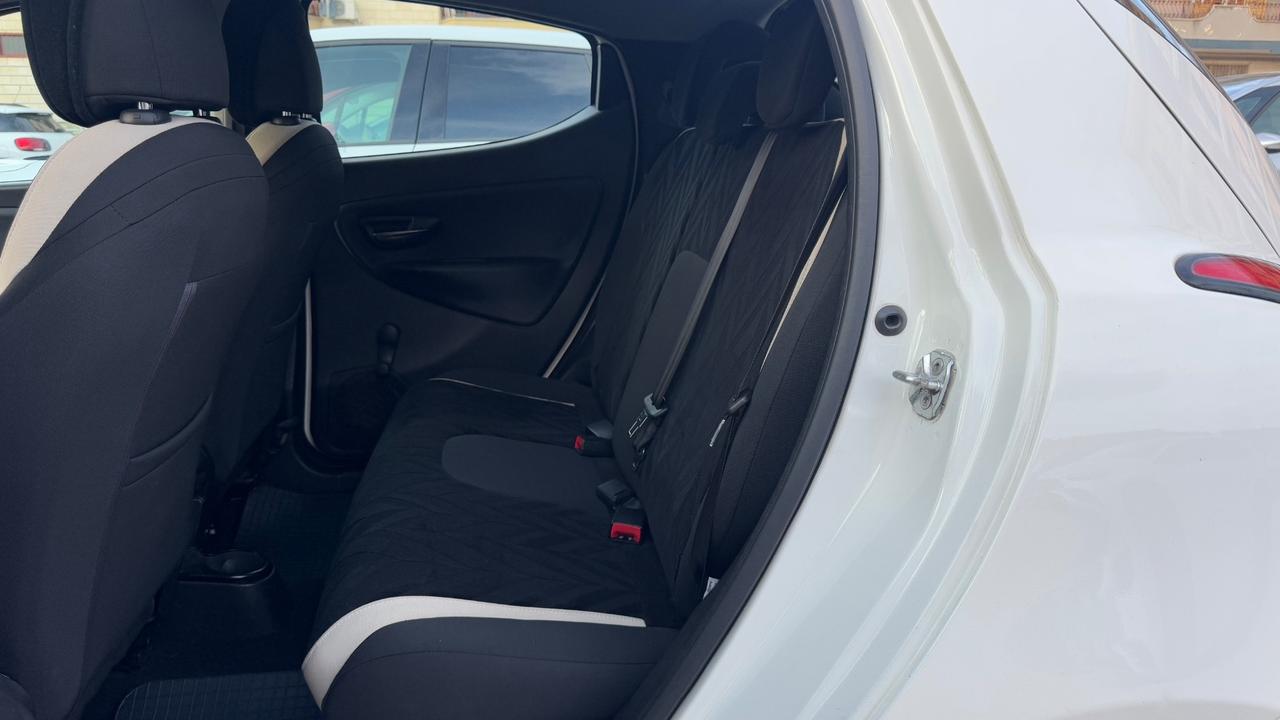 Lancia Ypsilon 1.2 69 CV 5 porte GPL Ecochic Gold