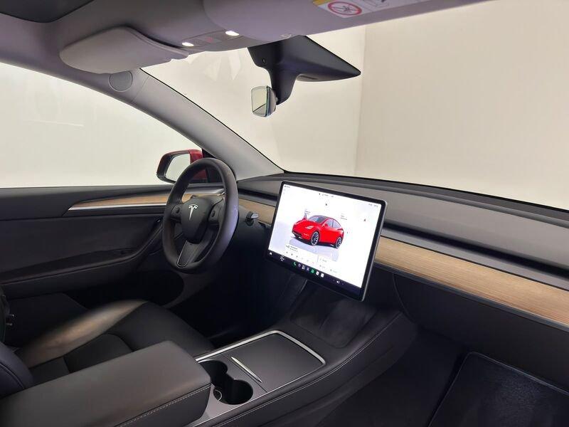 Tesla Model Y Long Range Dual Motor awd IVA ESPOSTA