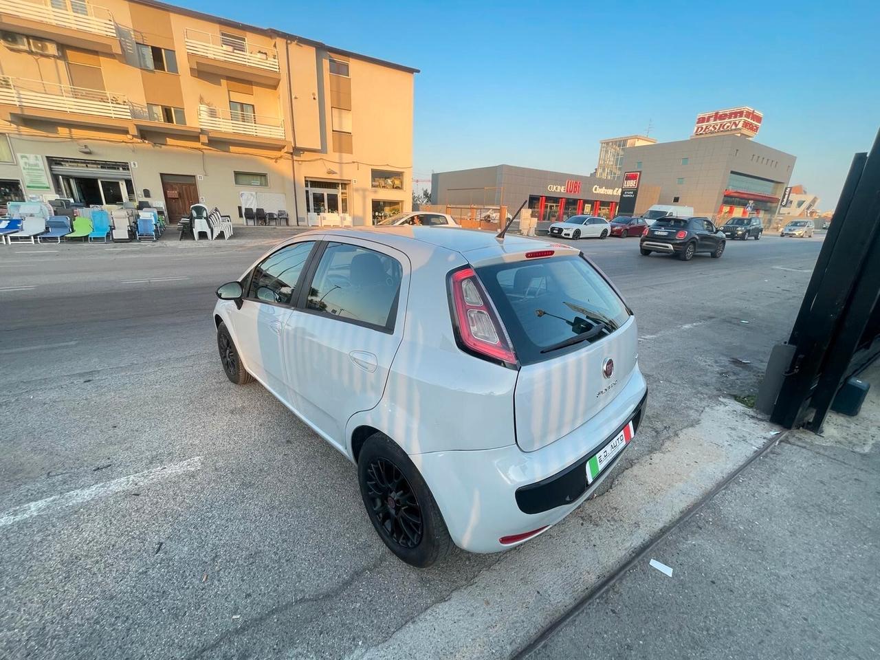 Fiat Punto Evo 1.3 Mjt 90 CV 5 porte Dualogic Dynamic