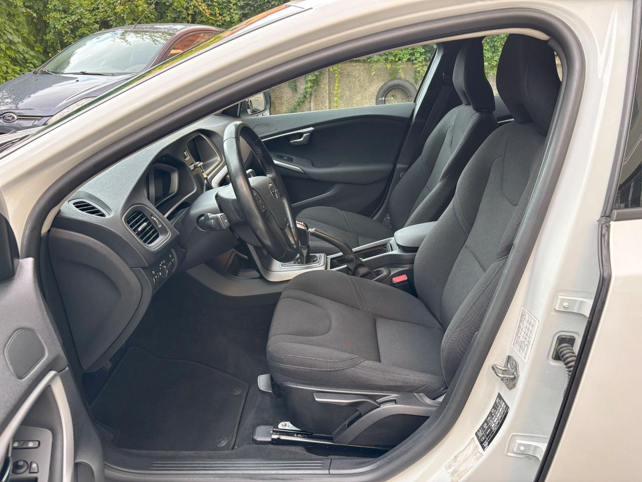 Volvo V40 D2 Momentum